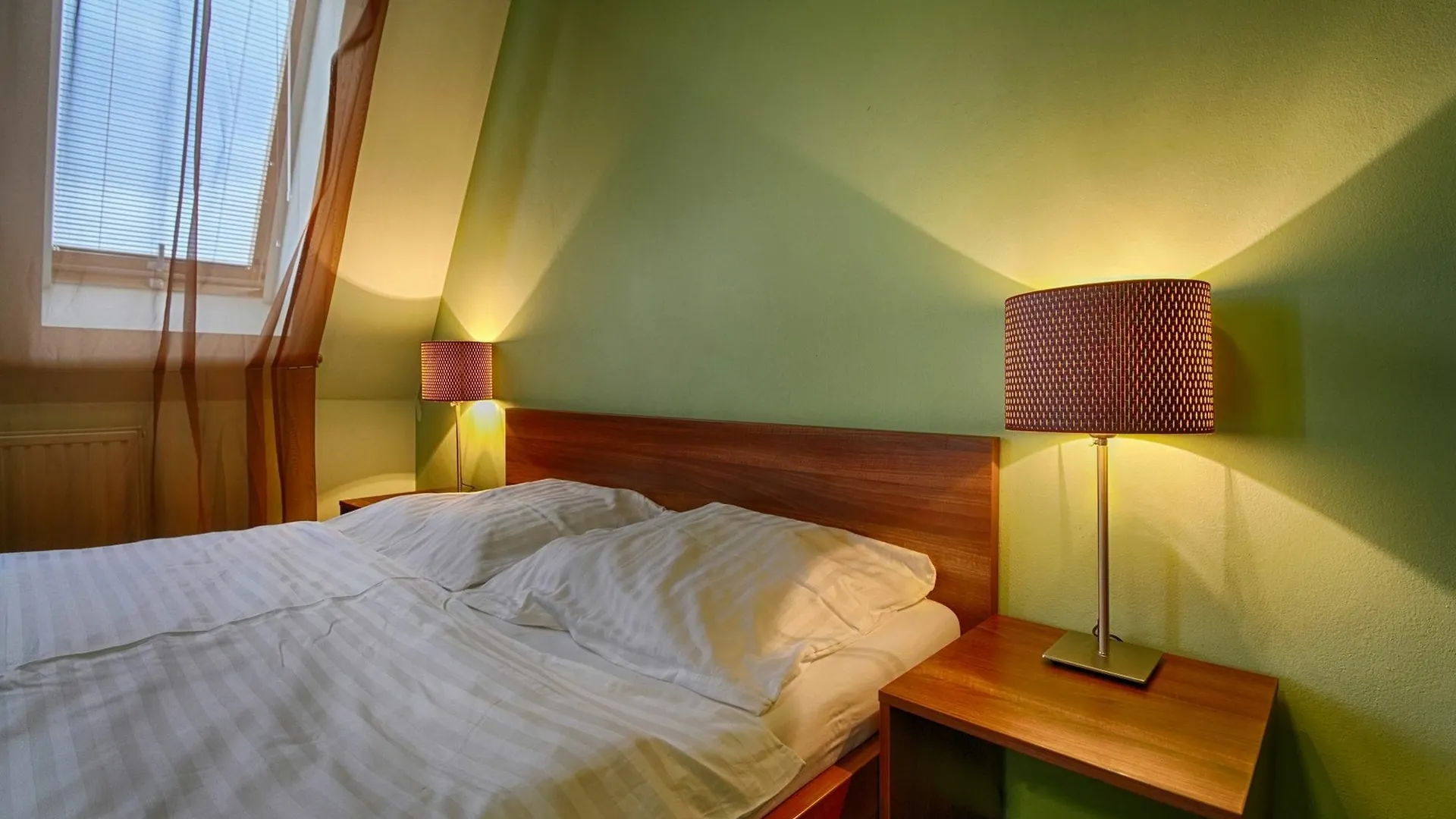 Panoramic Apartment Roof Terrace&Jacuzzi Prague Czech Republic