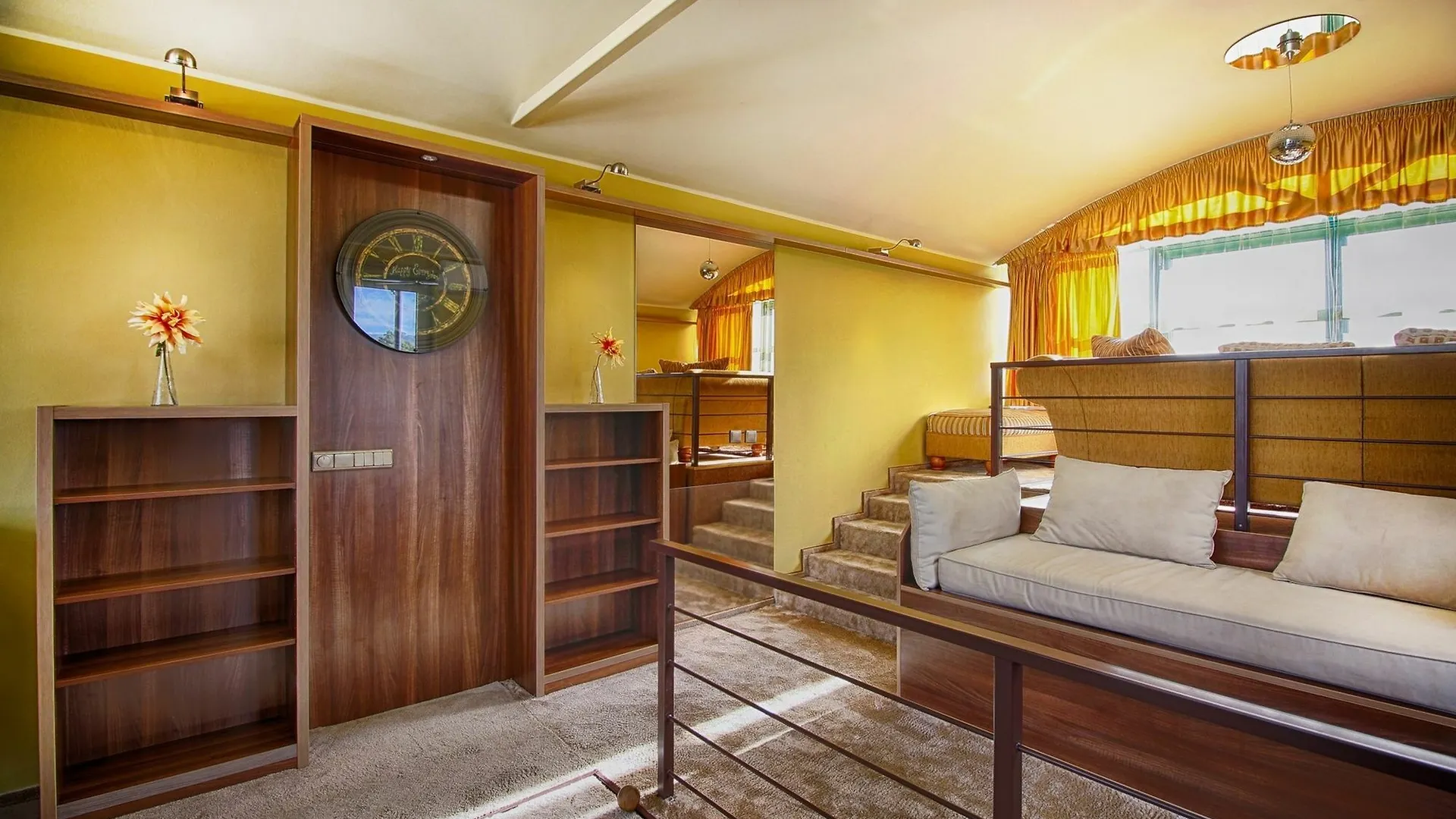 Panoramic Apartment Roof Terrace&Jacuzzi Prague