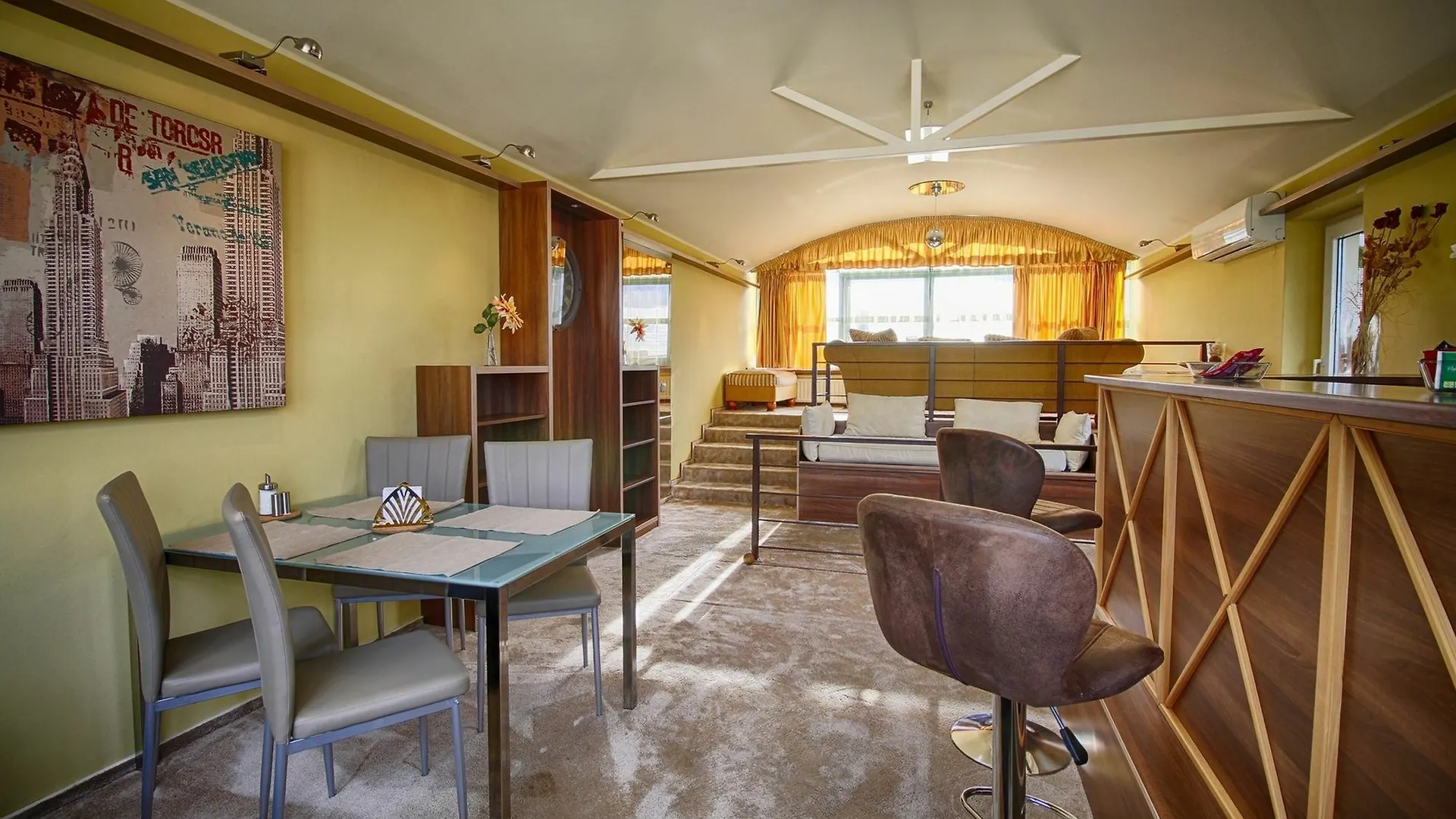 Panoramic Apartment Roof Terrace&Jacuzzi Prague